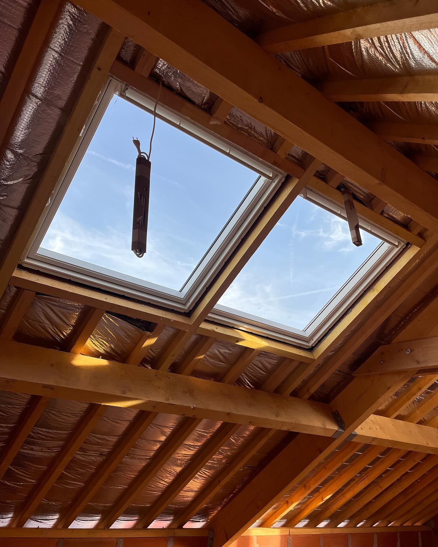 Charpente et toiture de construction neuve avec Velux à Saint-Maur-des-Fossés (94) — Maison Elite