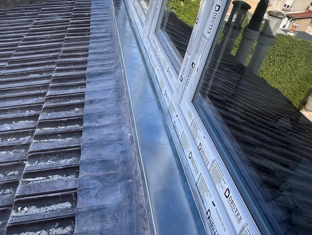 Création d'une lucarne rampante à Vitry-sur-Seine (94) — Maison Elite