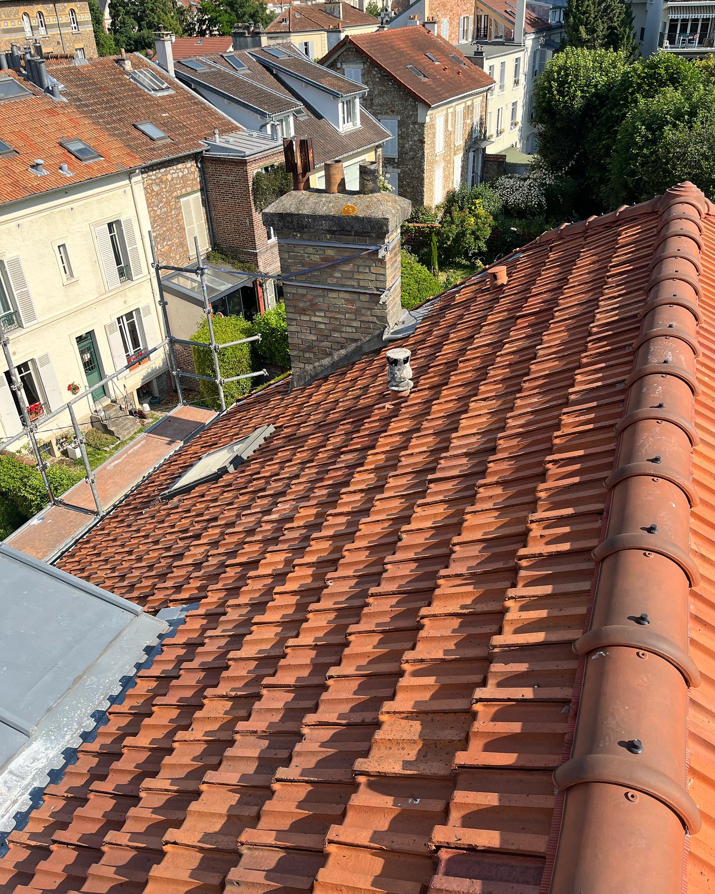 Rénovation de toiture avec isolation multicouche à Versailles (78) — Maison Elite